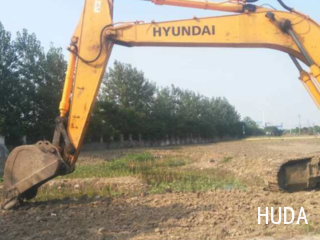 Hyundai R200-5D Excavator - 7