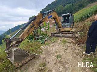 XCMG XE60D Excavator - 2