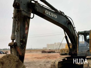 Volvo EC210B Excavator