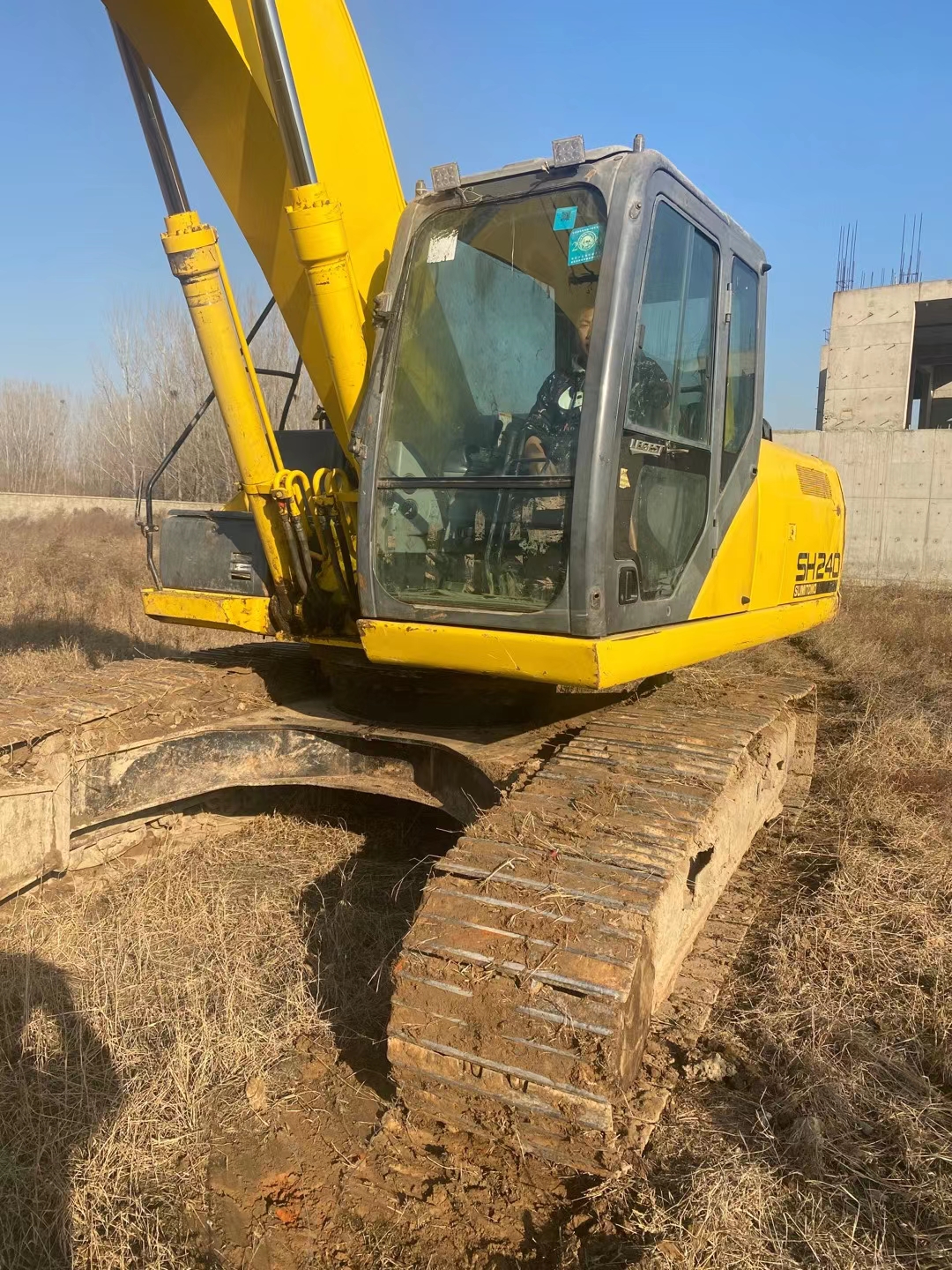 Sumitomo SH240-5 Excavator - Sumitomo 2011
