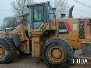 LOVOL Heavy Industry FL956H Loader - 6