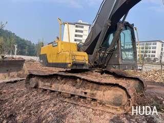 Volvo EC200D Excavator - 29